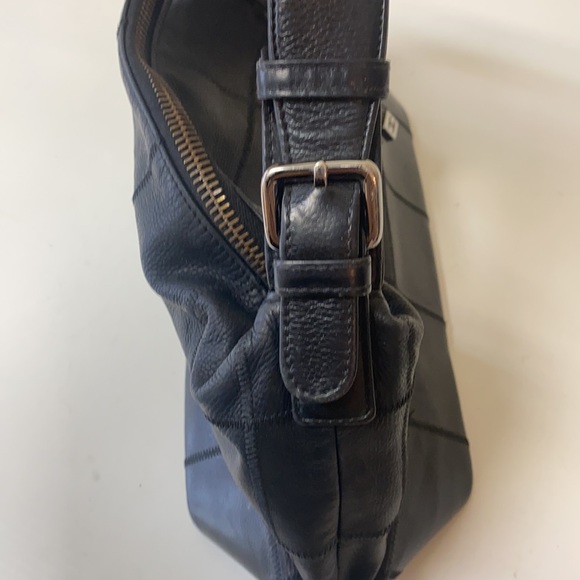 Vintage Chanel Purse - Picture 15 of 16